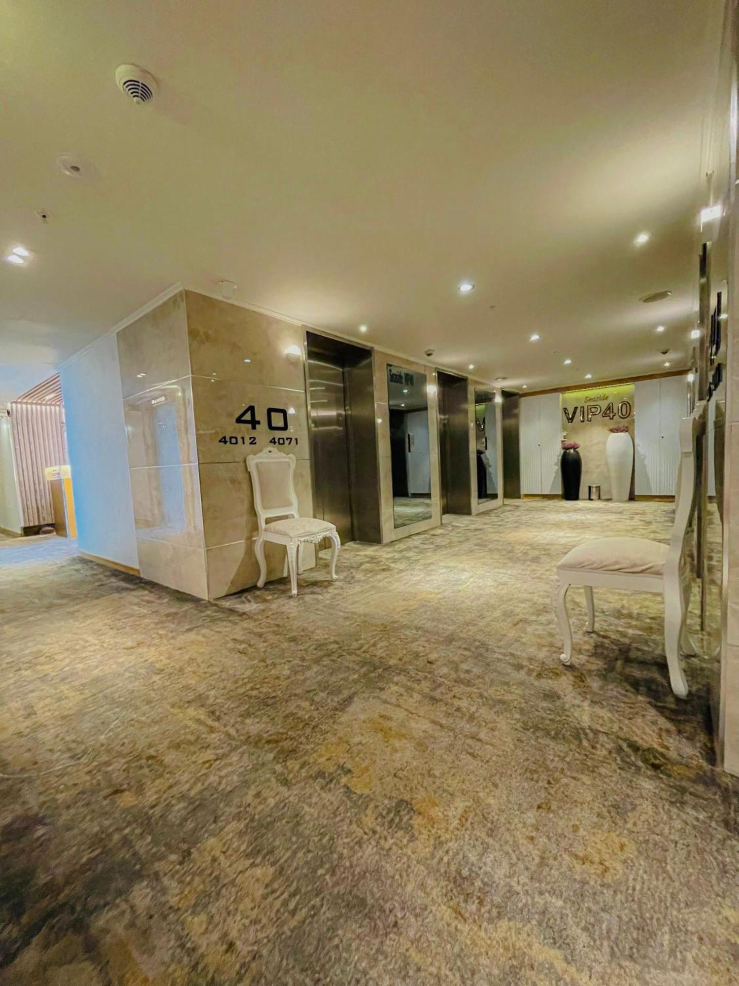 Luxury Batumi Hotel Exterior photo