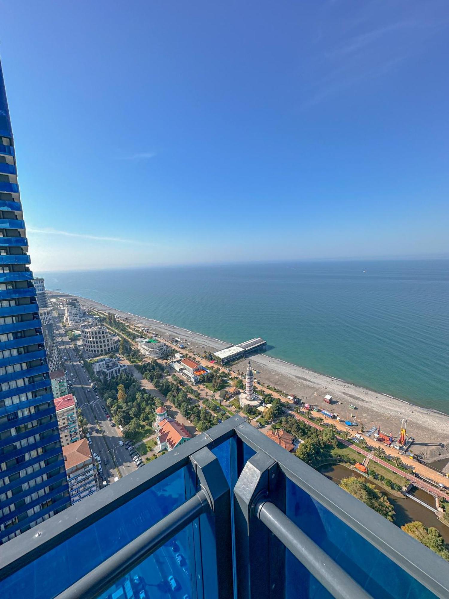Luxury Batumi Hotel Exterior photo