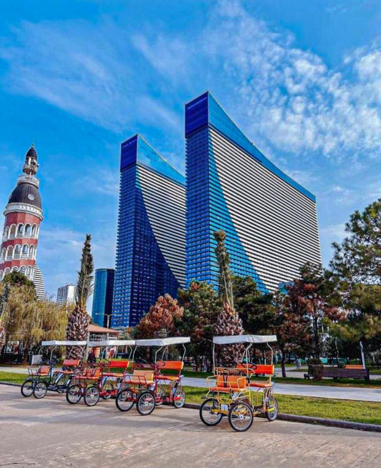 Luxury Batumi Hotel Exterior photo