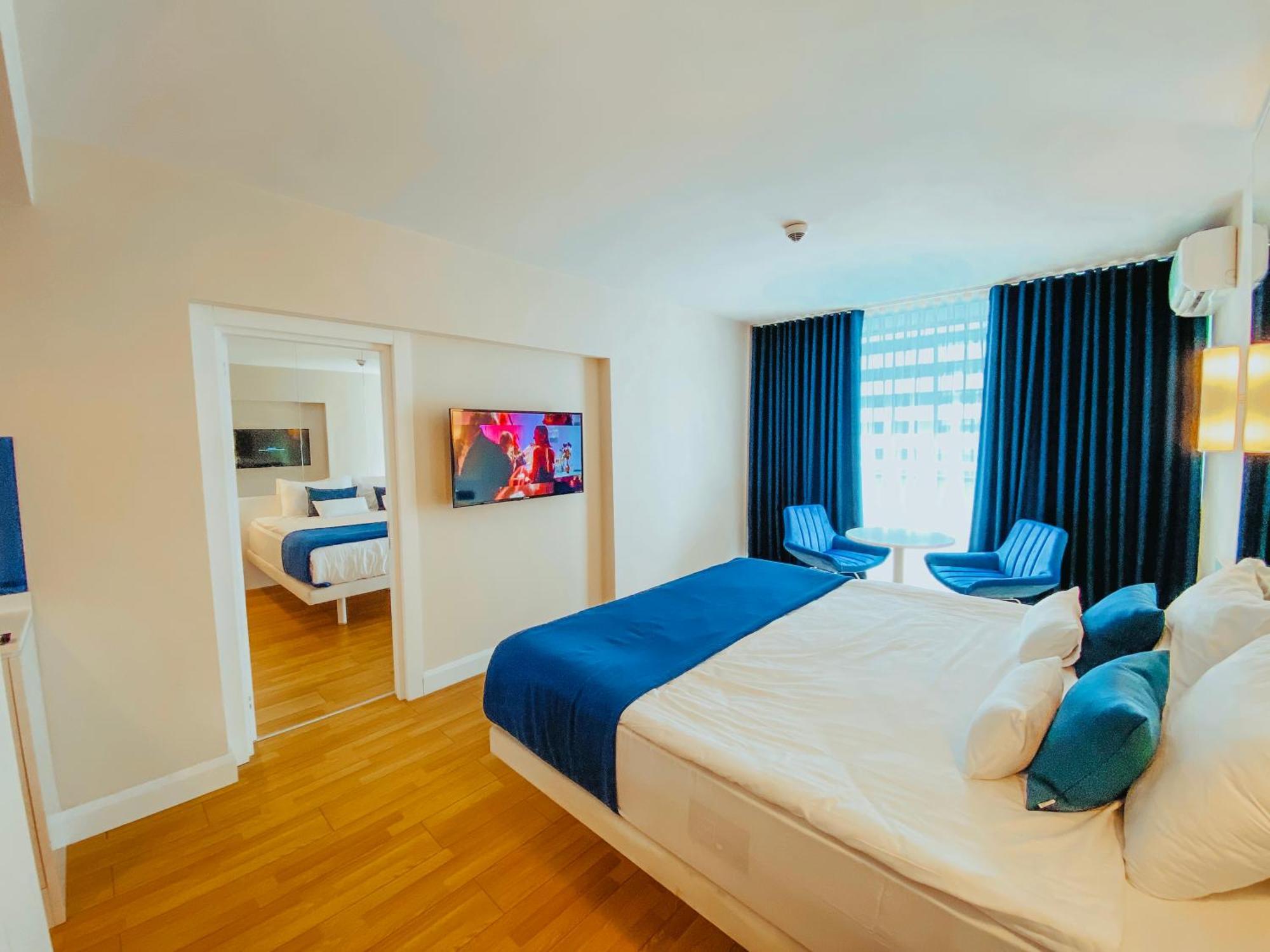 Luxury Batumi Hotel Exterior photo
