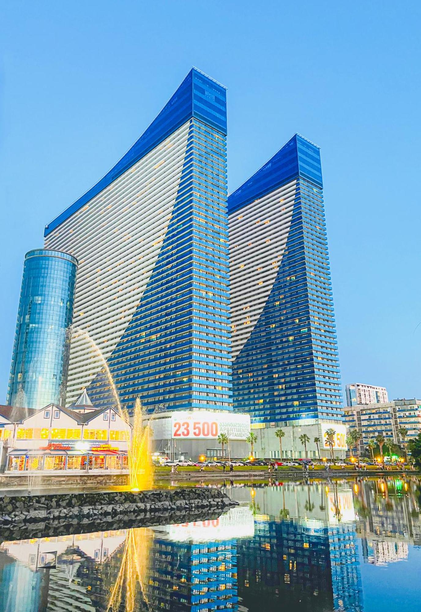 Luxury Batumi Hotel Exterior photo